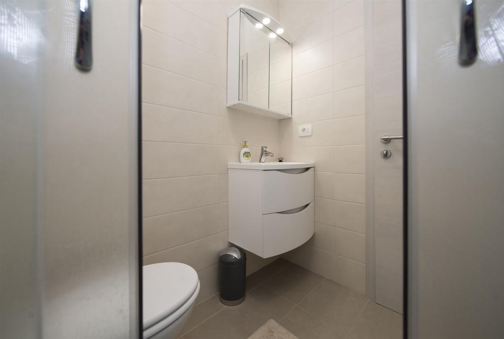 Apartment Jure Slatine Luaran gambar