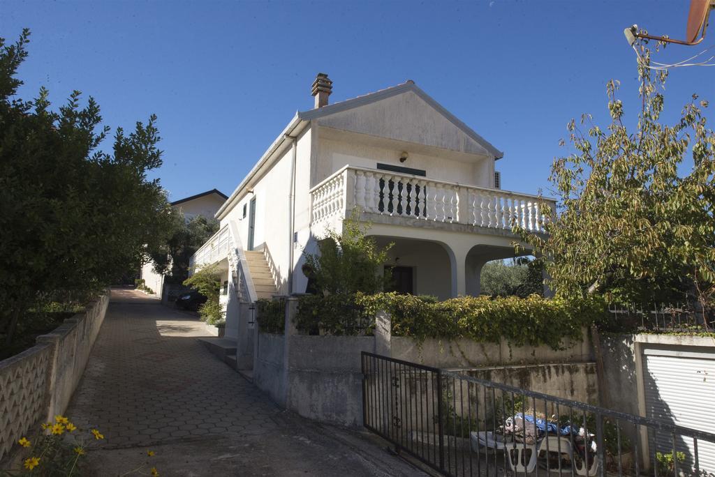 Apartment Jure Slatine Luaran gambar
